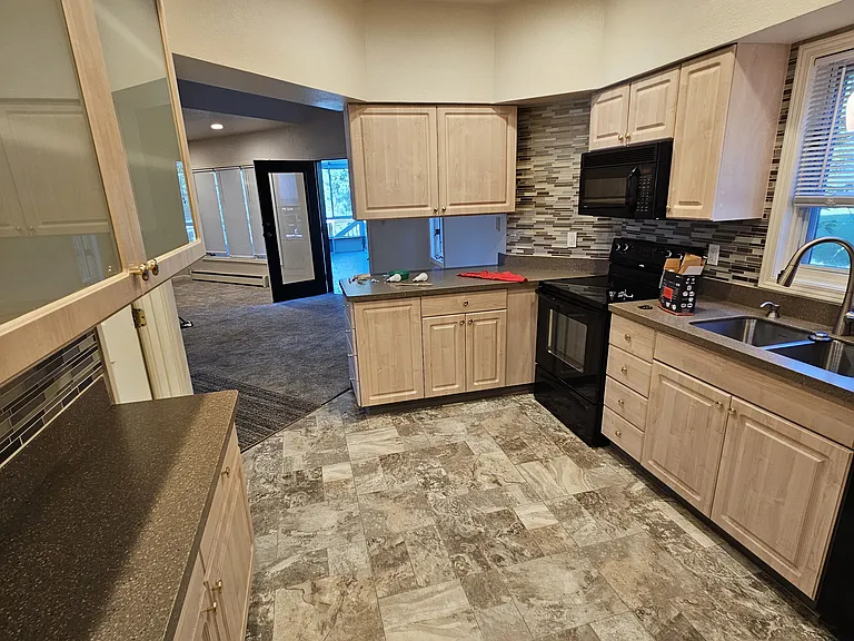 Forest Park Dr — Photo 11