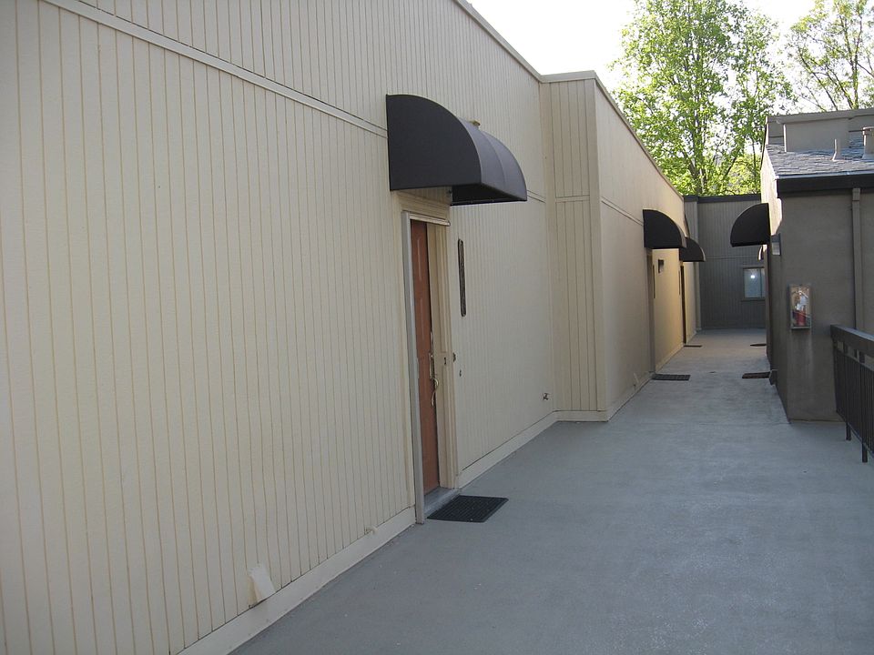 open air entry coridor
