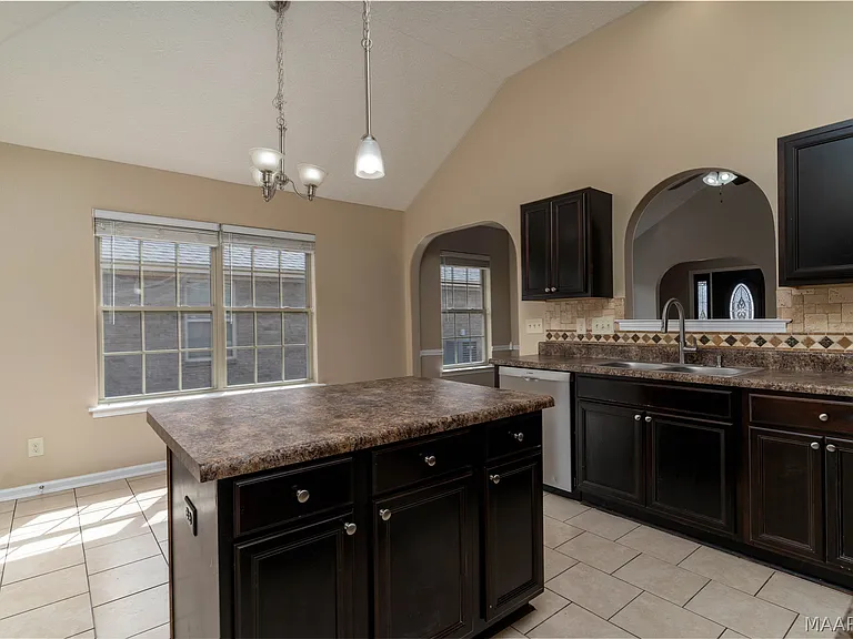 1818 Cotton Blossom Way — Photo 7