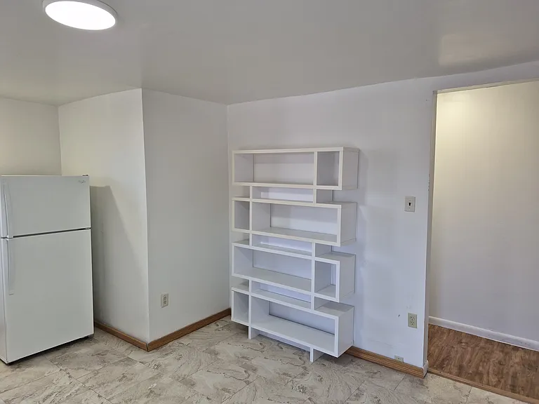 1205 Bank St #1/2 — Photo 21