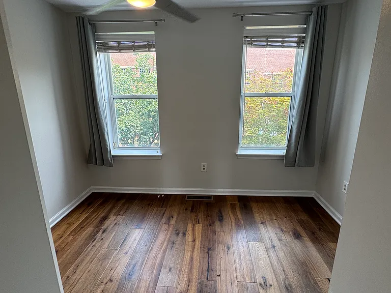 424 Oakdale Pl NW — Photo 11