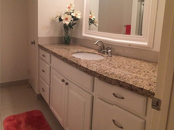 5th image of 3100 NE 49th St APT 203
