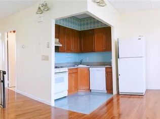 2447 32nd St #2, Astoria, NY 11102