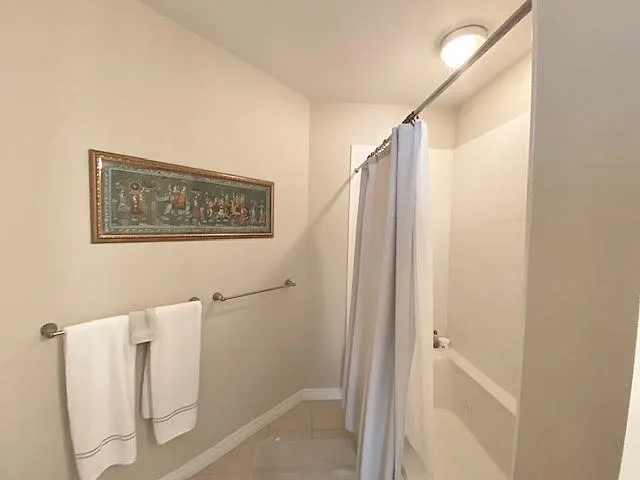435 Colborne St — Photo 10