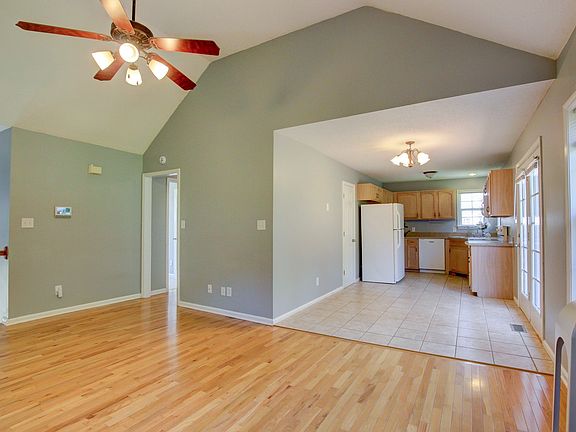 4th image of 1492 Cedar Springs Cir