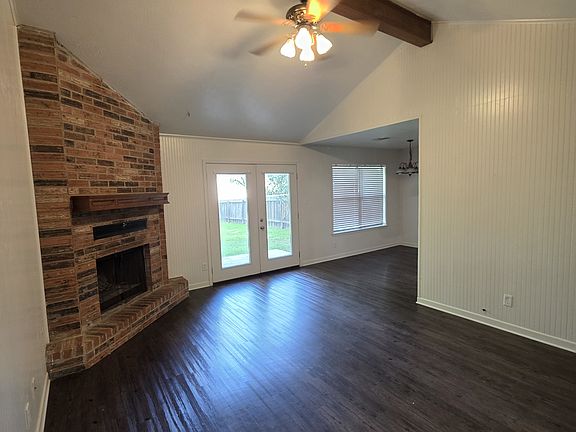 2nd image of 4207 Woodcrest Dr