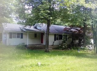 402 Ames Rd, Highland Lakes, NJ 07422
