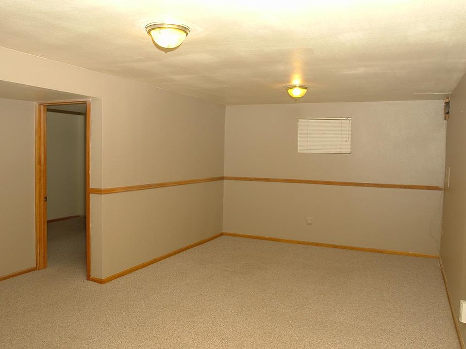 2nd image of 5990 S Jamaica Cir
