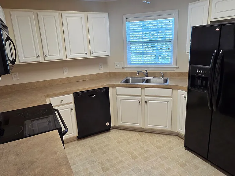 130 Shallowford Reserve Dr #303 — Photo 18