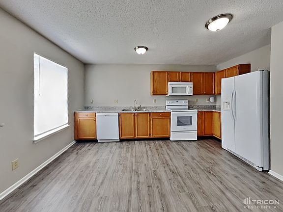 5th image of 59 Frostwood Ln