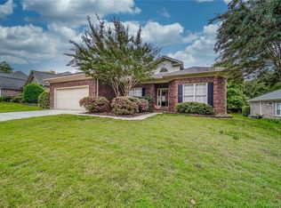 17233 Cambridge Grove Dr, Huntersville, NC 28078
