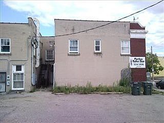 4th image of 1919 N Main St