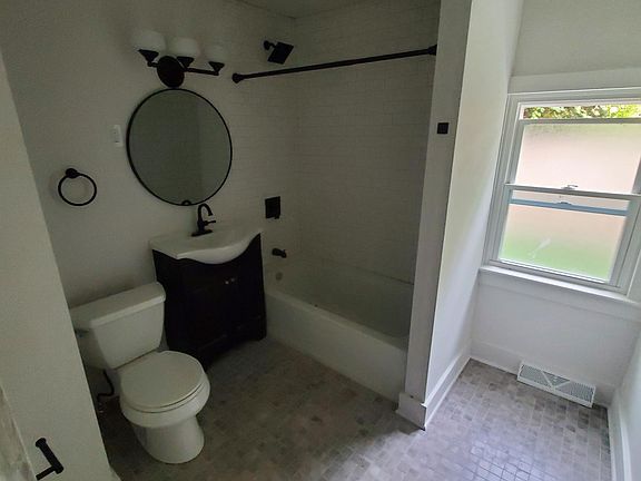 4th image of 1836 W 57th St
