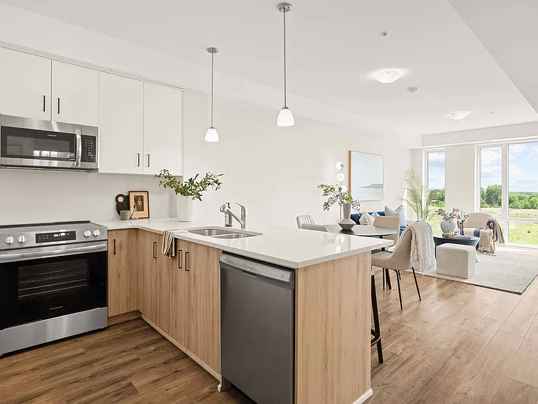865 Kleinburg Dr #212 — Photo 5