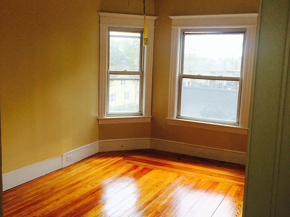 2nd image of 46 Rivers Ave APT 2L
