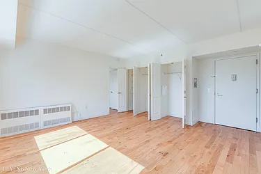 Rented by Living New York