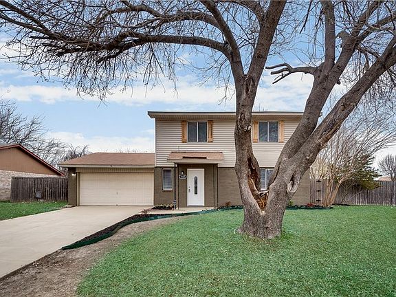 3rd image of 1627 Chapman Dr
