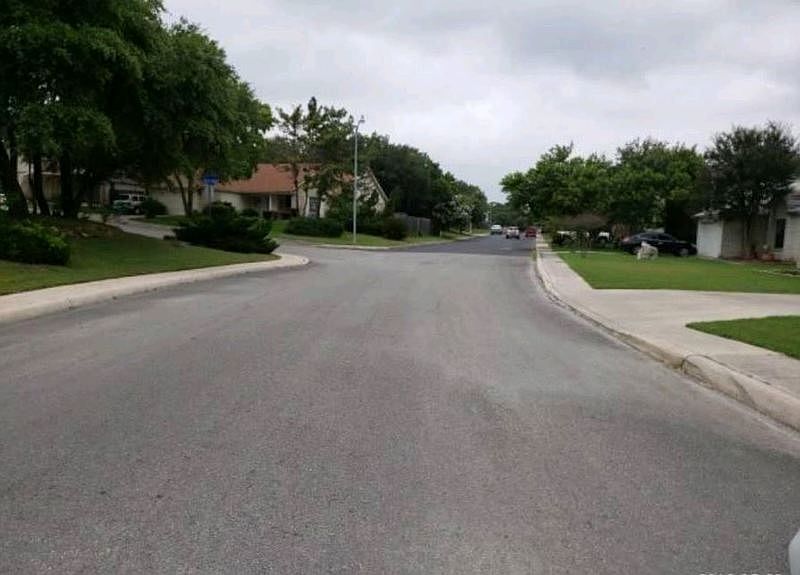 2nd image of 8114 Valley Trl