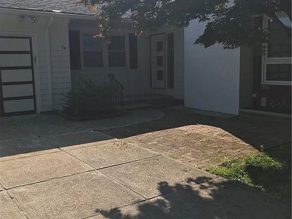 3rd image of 24 Colwell Dr
