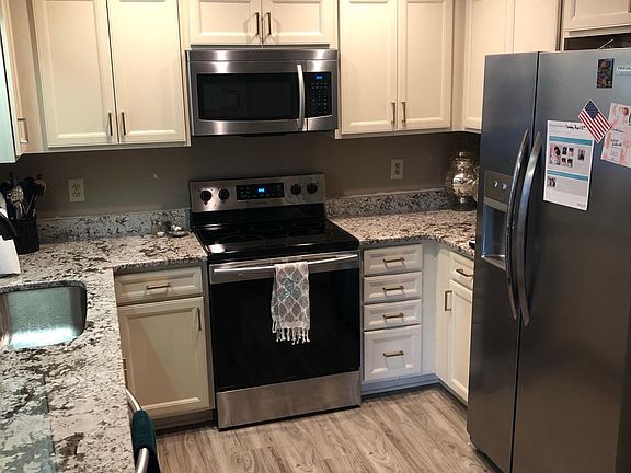 2nd image of 114 Highland Ct