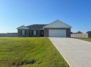 64 Meadow Path Cir, Picayune, MS 39466