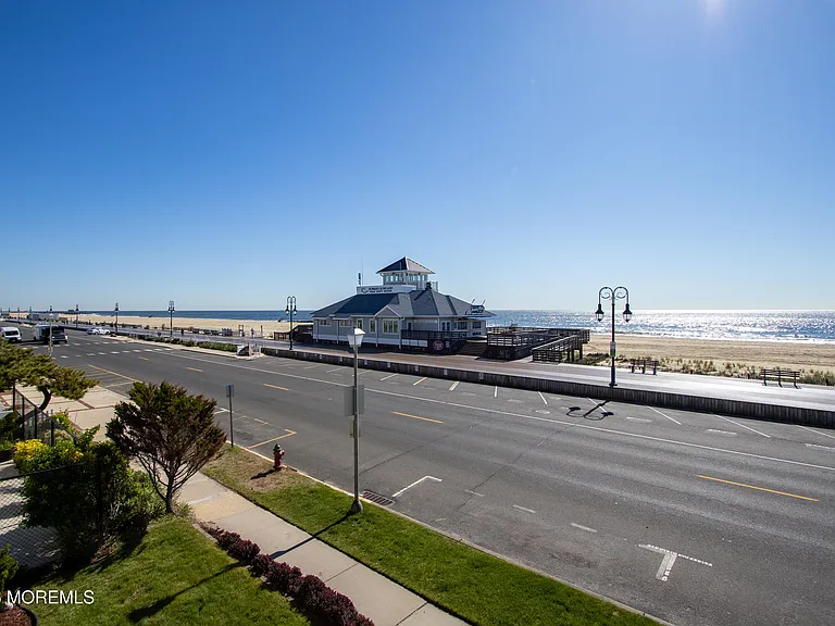 1007 Ocean Ave — Photo 69