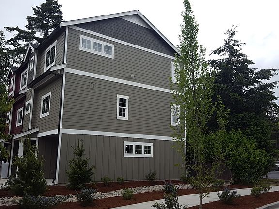 2nd image of 5121 Solberg Dr SW