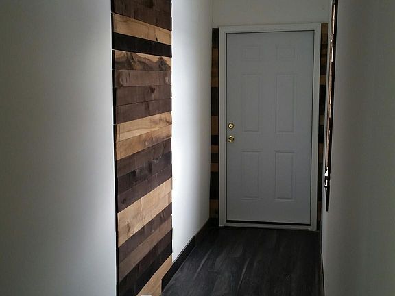 3rd image of 32 King St APT 10