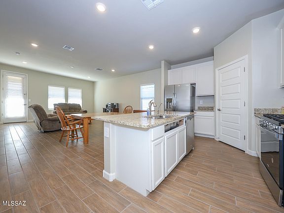3rd image of 10133 N Sand Sage Trl