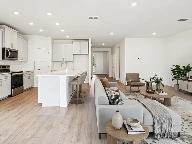 4015 SW 54th Street Rd — Photo 5