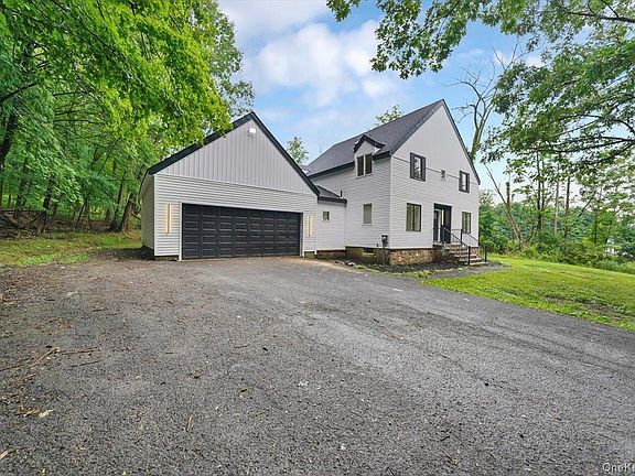2nd image of 504 Bull Mill Road