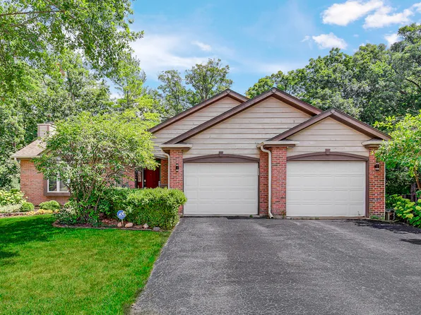 30 Zurich Ct, Crete, IL 60417