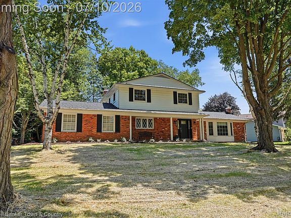 3rd image of 4301 Macqueen Dr