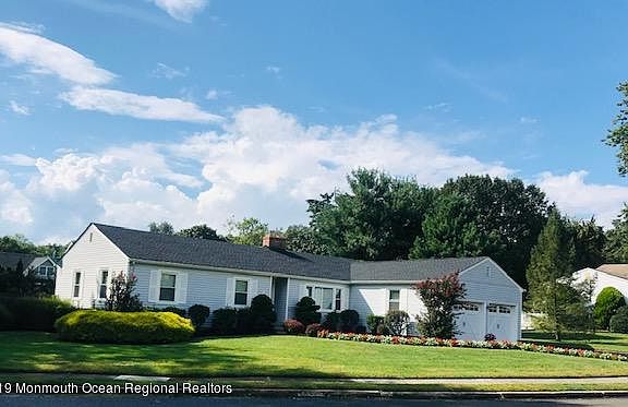 2nd image of 2139 Saw Mill Ln