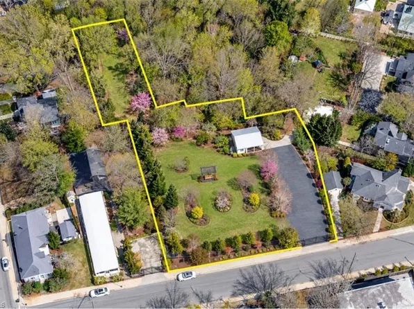 120 Rawley Ave, Mount Airy, NC 27030