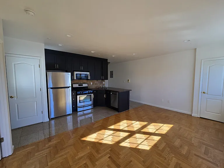 30-27 30th St #C — Photo 3