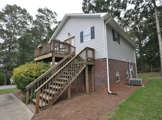 103 Robin Hood Rd, Lexington, NC 27292