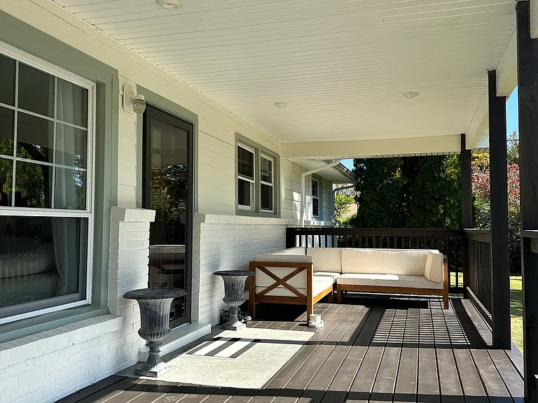 2405 Conrad Dr — Photo 12