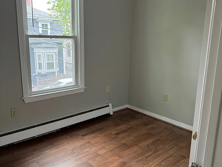 37 Howard St — Photo 7