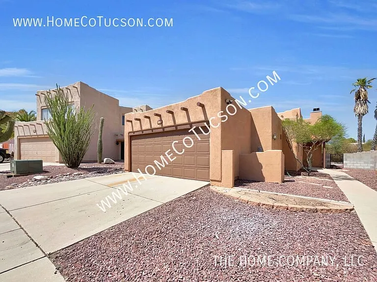 11854 N Desert Slopes Way — Photo 1