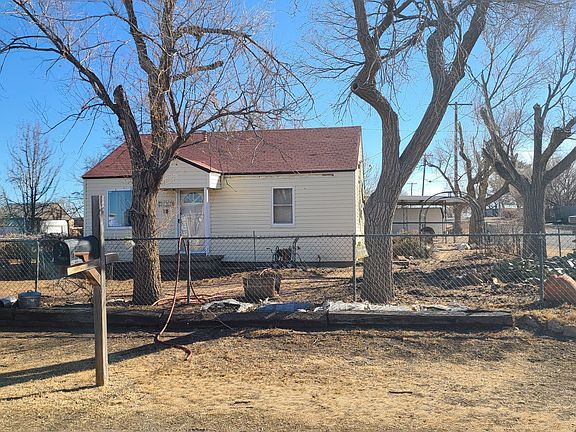 3rd image of 4400 Mountain Dr