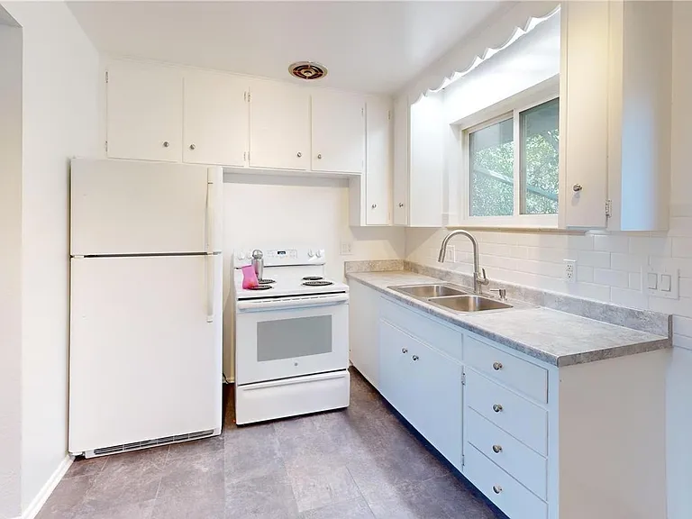 7805 W 41st Ave #4 — Photo 6