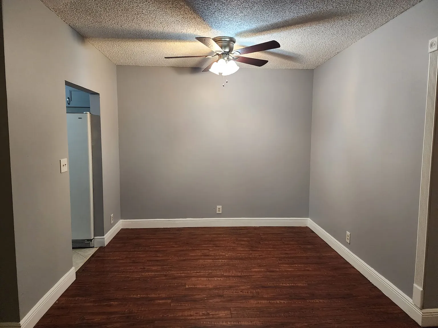 2 bed, 950 sqft, $2,100 — Photo 4
