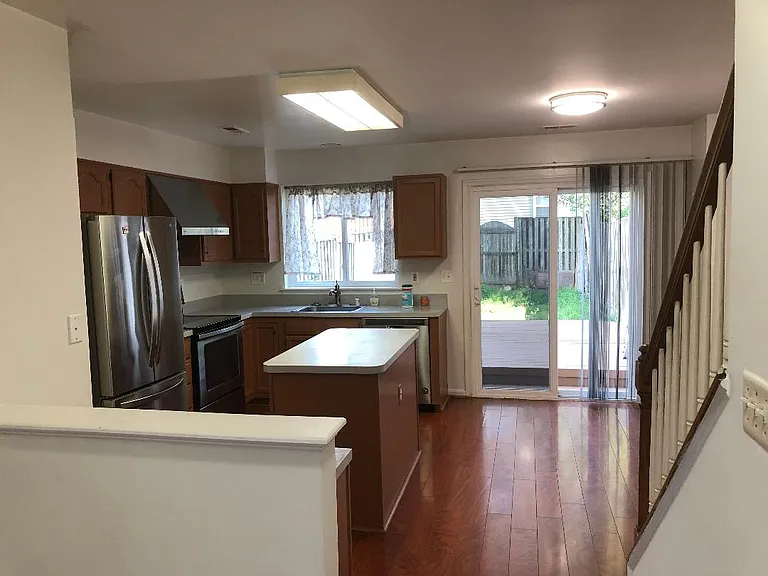 42994 Beachall St — Photo 6