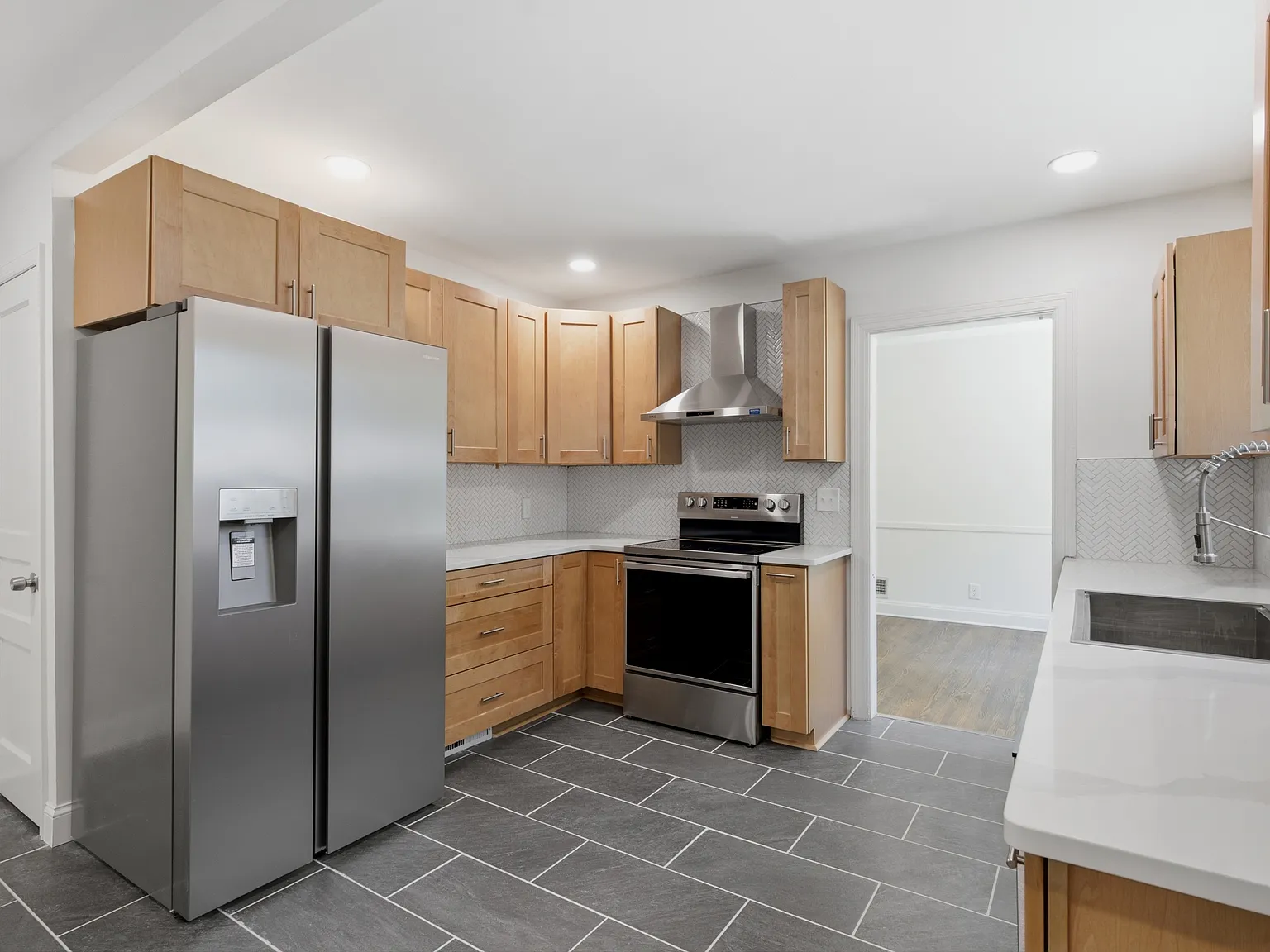 2 bed, 1284 sqft, $2,700 — Photo 4