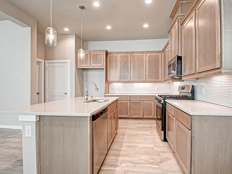 315 N Spotted Fern Dr — Photo 13