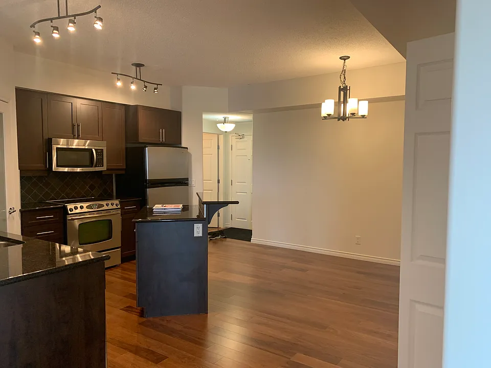 10303 111th St NW