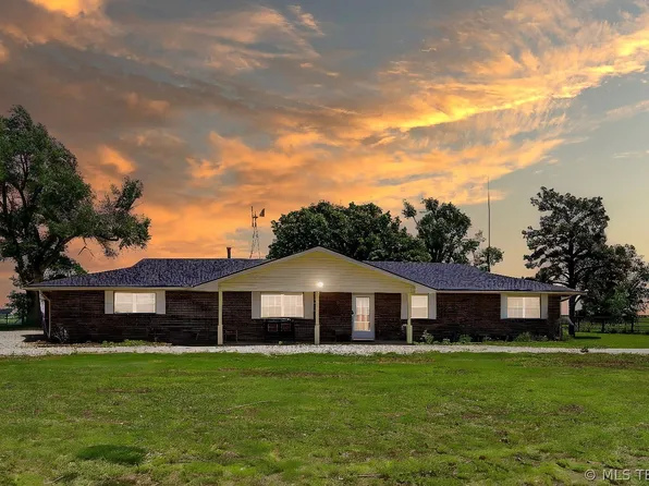 11258 N 92nd St, Braman, OK 74632