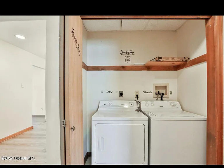 173 W Lawrence St #2 — Photo 9