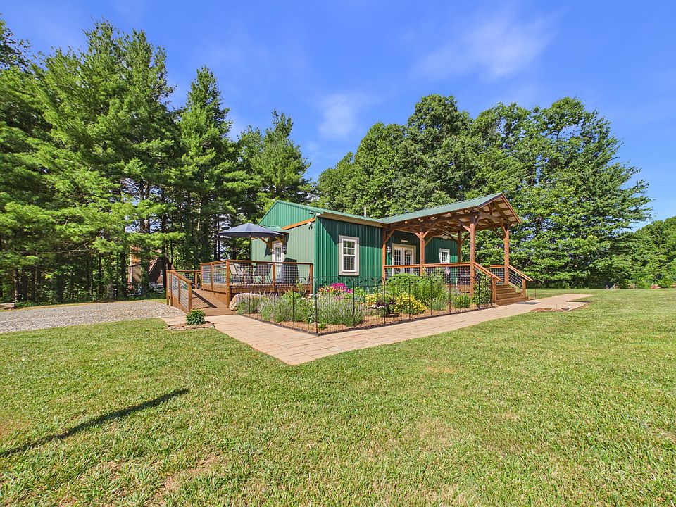 1st image of 267 Spring Lake Dr SE